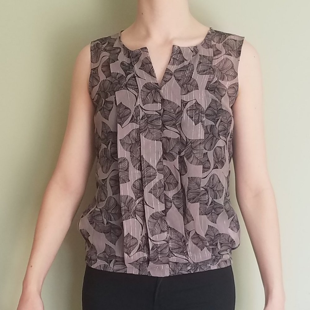 Banana Republic Metallic Floral Leaf Pleated Tank